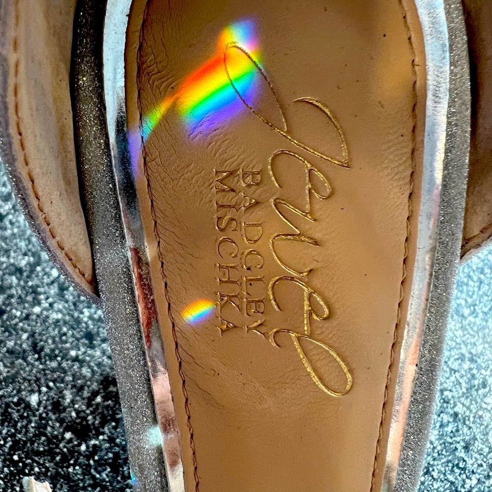 Shoes 8 - Picture 3 of 4